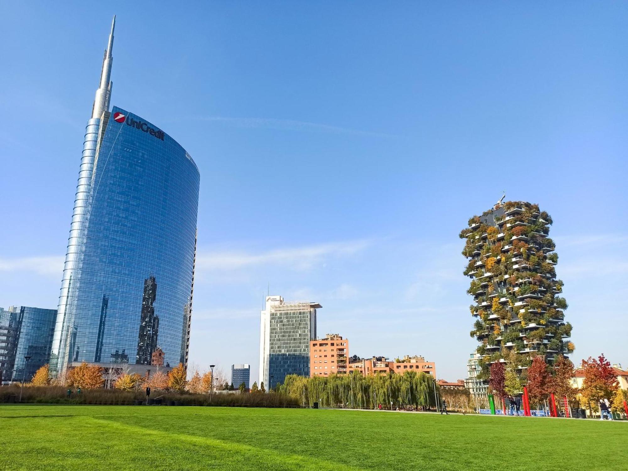 Isola * Milan